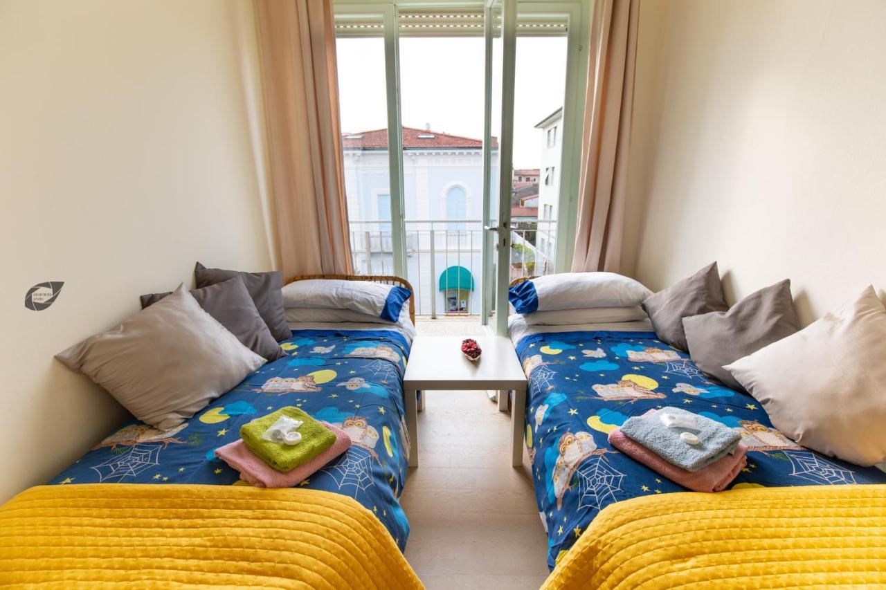 Foscolo Apartment Виареджо Екстериор снимка