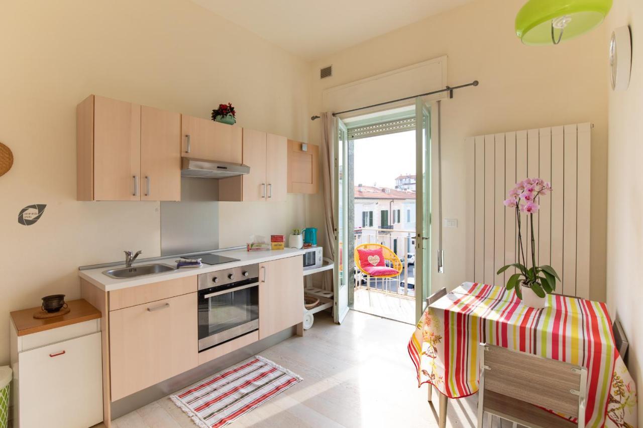 Foscolo Apartment Виареджо Екстериор снимка